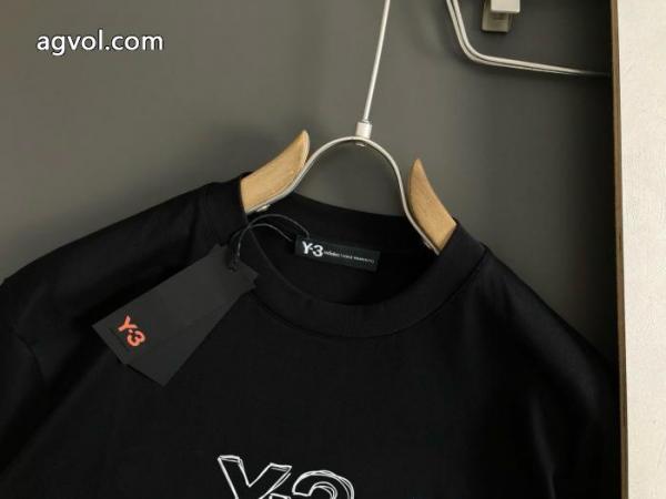 Y-3限定生産品 海外販売開始 軽やかな印象半袖Tシャツコピー ブランド 通販 安心 1